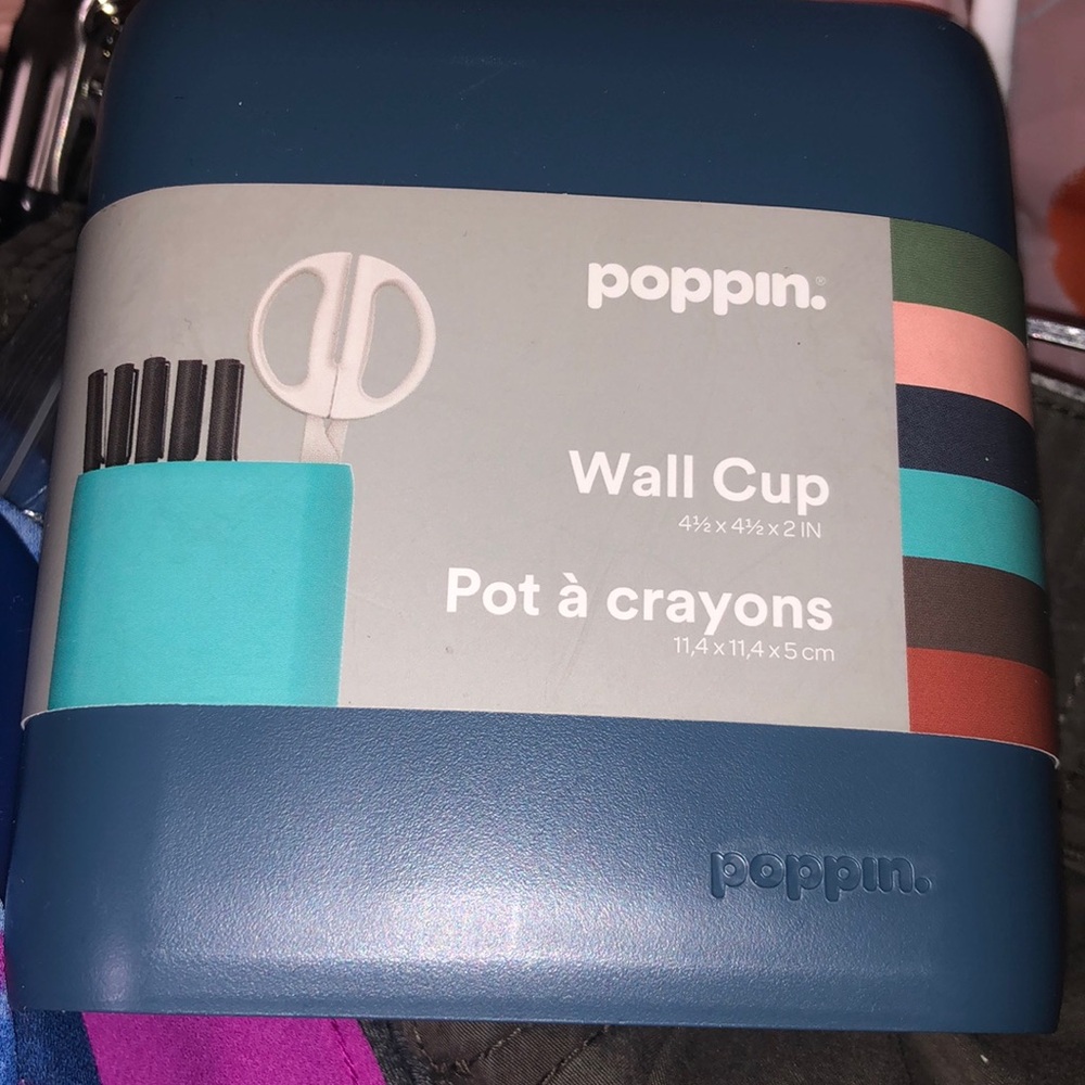 NWT Poppin Wall pocket